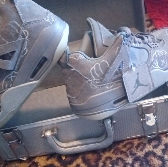 Retro Air Jordan 4s( kaws) - Picture 2 of 3